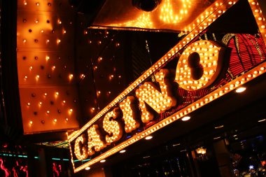 138 platform dashboard showing live sports and casino sections